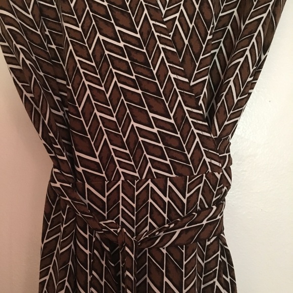 NWOT BCBG MAX AZRIA Print Wrap Dress - Picture 6 of 7
